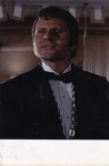 Bruce Glover
